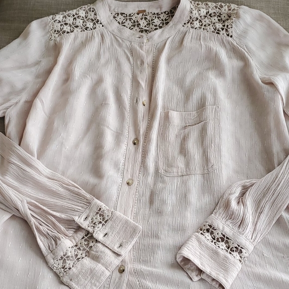 Blouse - Picture 2 of 4